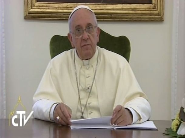 Francisco mandó un saludo grabado a los vecinos de Tigre