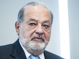 Carlos Slim Helú veranea en un pueblito de España. Carlos Slim Helú veranea en un pueblito de España.