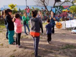 Madres contra Milei: este viral es una melodía conocida