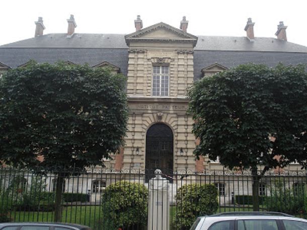 Joven con HIV deja de tomar la medicación y no tiene rastros de la infección