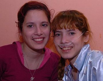 Maribel y Marisol Oviedo