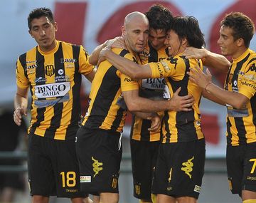 Olimpo buscará salir de zona de descenso ante Colón