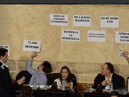 kilo de asado $180, asi recibio la oposicion a macri en el recinto kilo de asado $180, asi recibio la oposicion a macri en el recinto