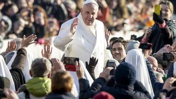 en la ultima audiencia de 2015, el papa deseo un sereno y feliz ano nuevo en la ultima audiencia de 2015, el papa deseo un sereno y feliz ano nuevo