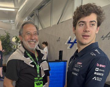 Guillermo Francella junto a Franco Colapinto en el GP de Canadá.