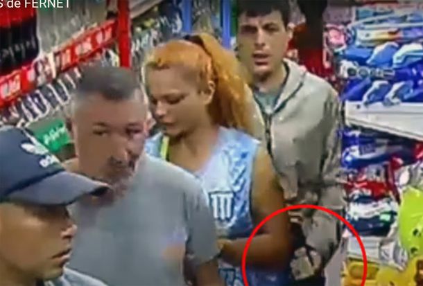 Así actúan los mecheros del fernet a lo largo y ancho del país