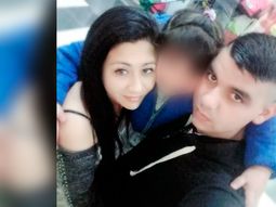 Apareció muerta y la familia no cree en el suicidio: el novio se fugó y horas más tarde se entregó