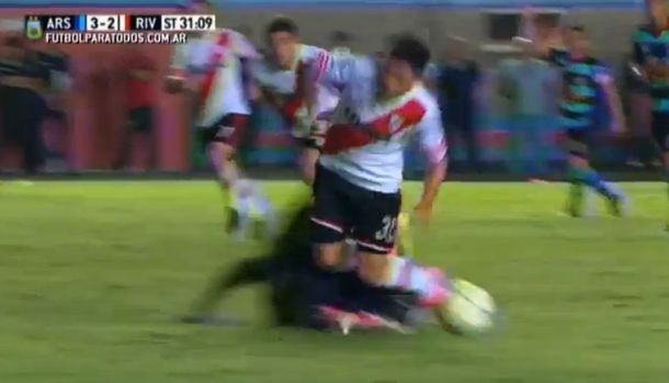 River no ganó por claros fallos arbitrales en contra: ¿qué opinás?