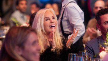 el verdadero motivo detras de la ausencia de susana gimenez en la iconica foto de gente el verdadero motivo detras de la ausencia de susana gimenez en la iconica foto de gente