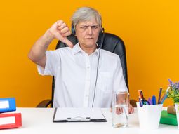 Fuerte tensión en el trabajo: el brutal choque entre empleados y jefes de distintas generaciones Fuerte tensión en el trabajo: el brutal choque entre empleados y jefes de distintas generaciones