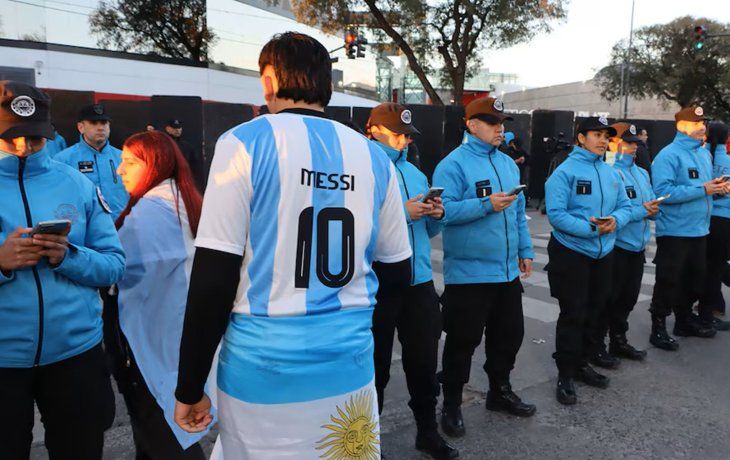Argentina vs. Venezuela: siete deudores alimentarios no pudieron ingresar al estadio