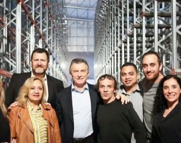 Mauricio Macri en su visita a Norughi