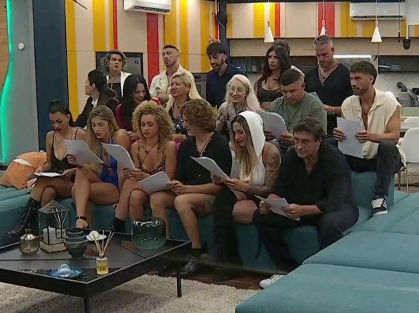 Video: en Gran Hermano cantaron We are the world y fue un desastre