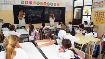 las provincias ofreceran en la paritaria docente un aumento del 18% las provincias ofreceran en la paritaria docente un aumento del 18%