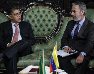 Chávez está al mando y toma decisiones estratégicas