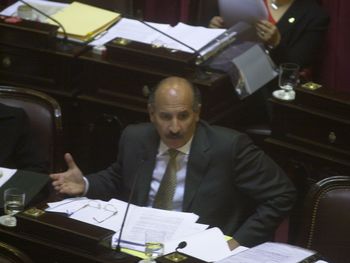 Jorge Yoma: Habría que volver a un solo período presidencial