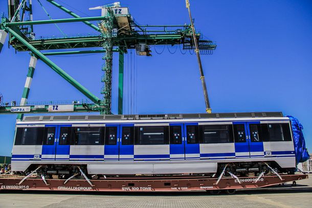 Llegan desde España los nuevos subtes para la Línea B