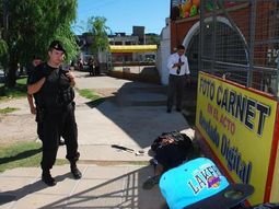 Robó en un negocio pero reclama que lo indemnicen