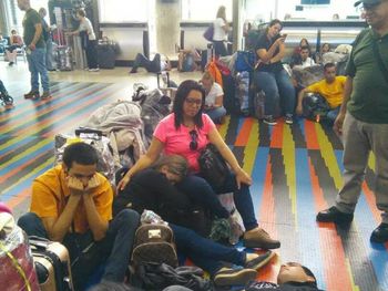 Los pasajeros contaban con la empresa Conviasa pero quedaron varados