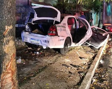 VIDEO: Impresionante choque entre un patrullero y un camión en Banfield