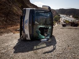 Habló el chofer del micro: Si no metía el bus en la rampa, moríamos