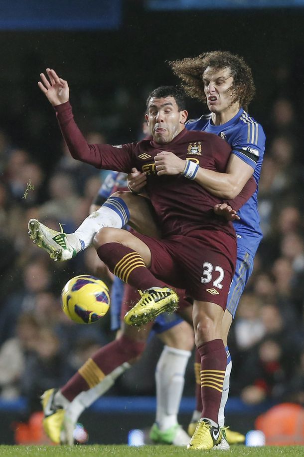 El Manchester City no pudo con el Chelsea y cedió la punta