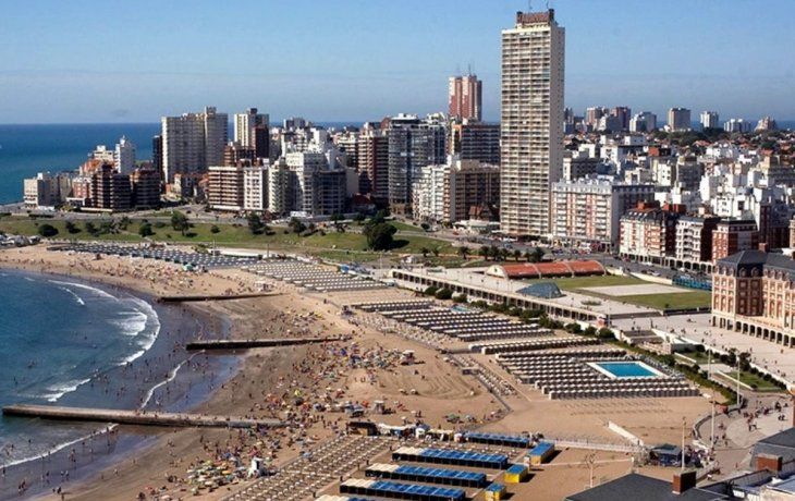 Juan Manzur destacó la temporada de verano récord en los destinos turísticos del país