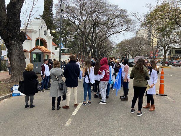 Juventud del PRO convocó a una marcha en la Quinta de Olivos: concurrieron 18 personas