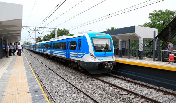 Desde el 3 de agosto hay que reservar asiento para viajar en el tren Roca