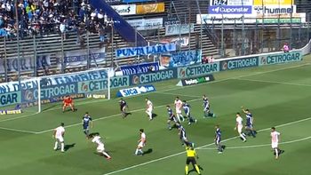 Cómo ver en vivo Gimnasia y Esgrima de La Plata vs Unión de Santa Fe por la Liga Profesional. Cómo ver en vivo Gimnasia y Esgrima de La Plata vs Unión de Santa Fe por la Liga Profesional.