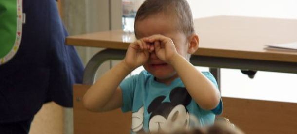 Expulsan a un bebé de una guardería por morder a otros nenes