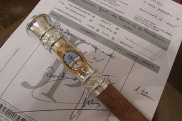 Conocé el bastón presidencial que recibirá Mauricio Macri