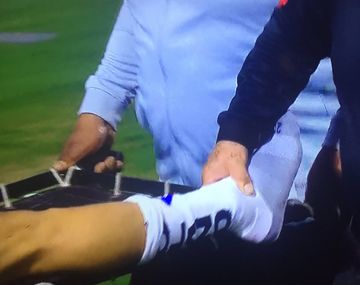 La terrible lesión de un jugador de Liga al despejar un disparo de Tevez