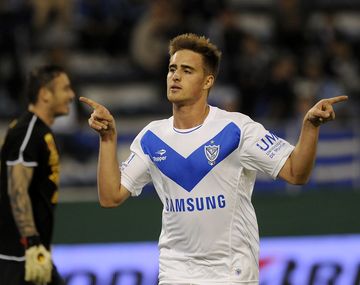 Arsenal consiguió un agónico empate ante Vélez