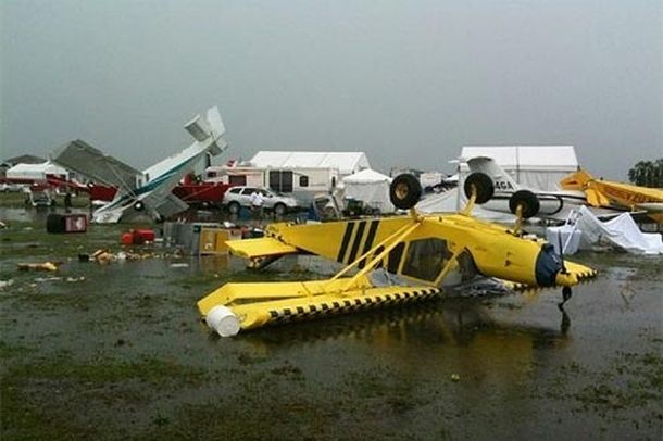 Tornado aeropuerto Florida