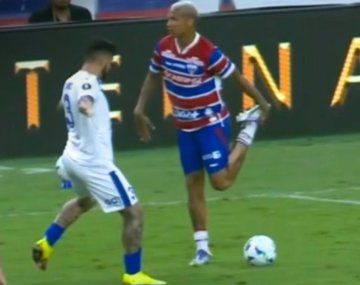 Volvió Deyverson: las provocaciones del brasileño en el empate de Vélez ante Fortaleza