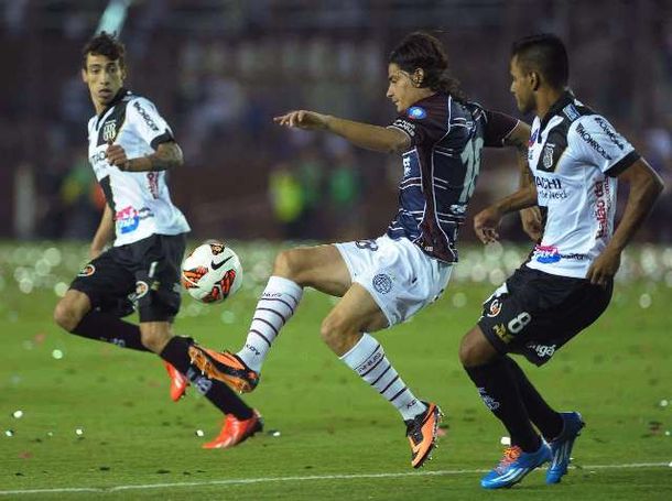Lanús derrota a Ponte Preta y está a un paso de la Copa Sudamericana