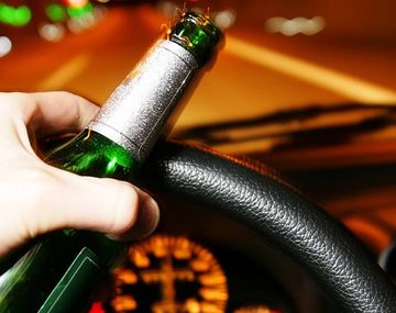 Conducir con alcohol. Imagen de archivo&nbsp;