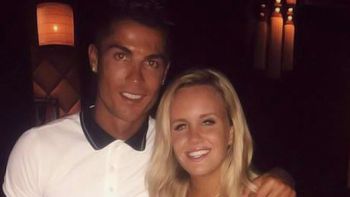ronaldo encontro el celular de una mujer y puso una condicion para devolverlo ronaldo encontro el celular de una mujer y puso una condicion para devolverlo