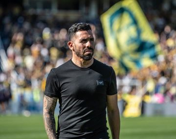 La razón por la que Tévez hizo salir en medio de un partido a un chico de la Reserva