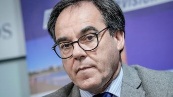 Robert Bouvier, ministro de Ambiente. Robert Bouvier, ministro de Ambiente.