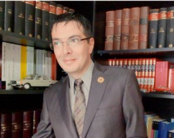 Detuvieron a un abogado trucho en Córdoba