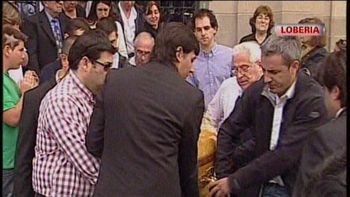 ultimo adios al intendente de loberia, asesinado a balazos ultimo adios al intendente de loberia, asesinado a balazos