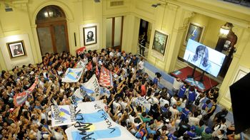 cfk: hay que mirar a quien se elige porque no hay devoluciones cfk: hay que mirar a quien se elige porque no hay devoluciones