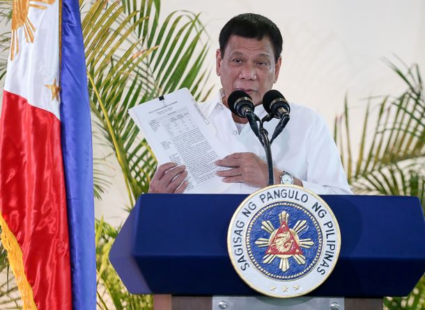El presidente de Filipinas aseguró que mató a delincuentes