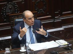 francos reinterpreto una vez mas a milei: ¿sabia karina sobre la devaluacion?