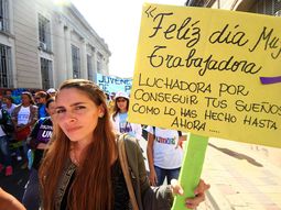 Las mujeres se movilizaron por el Día Internacional de la Mujer.