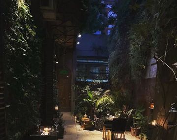 Catalino mut&oacute; en bu&ntilde;ueler&iacute;a por la pandemia de coronavirus, pero sigue, ahora v&iacute;a delivery