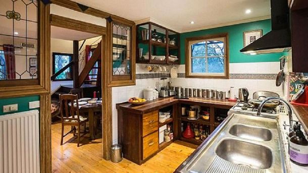 Mirá por qué se hizo viral la foto de esta casa: hay algo que no tendría que estar ahí