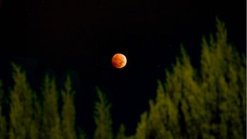 ¿el eclipse de la #superlunaroja es la antesala del apocalipsis? ¿el eclipse de la #superlunaroja es la antesala del apocalipsis?